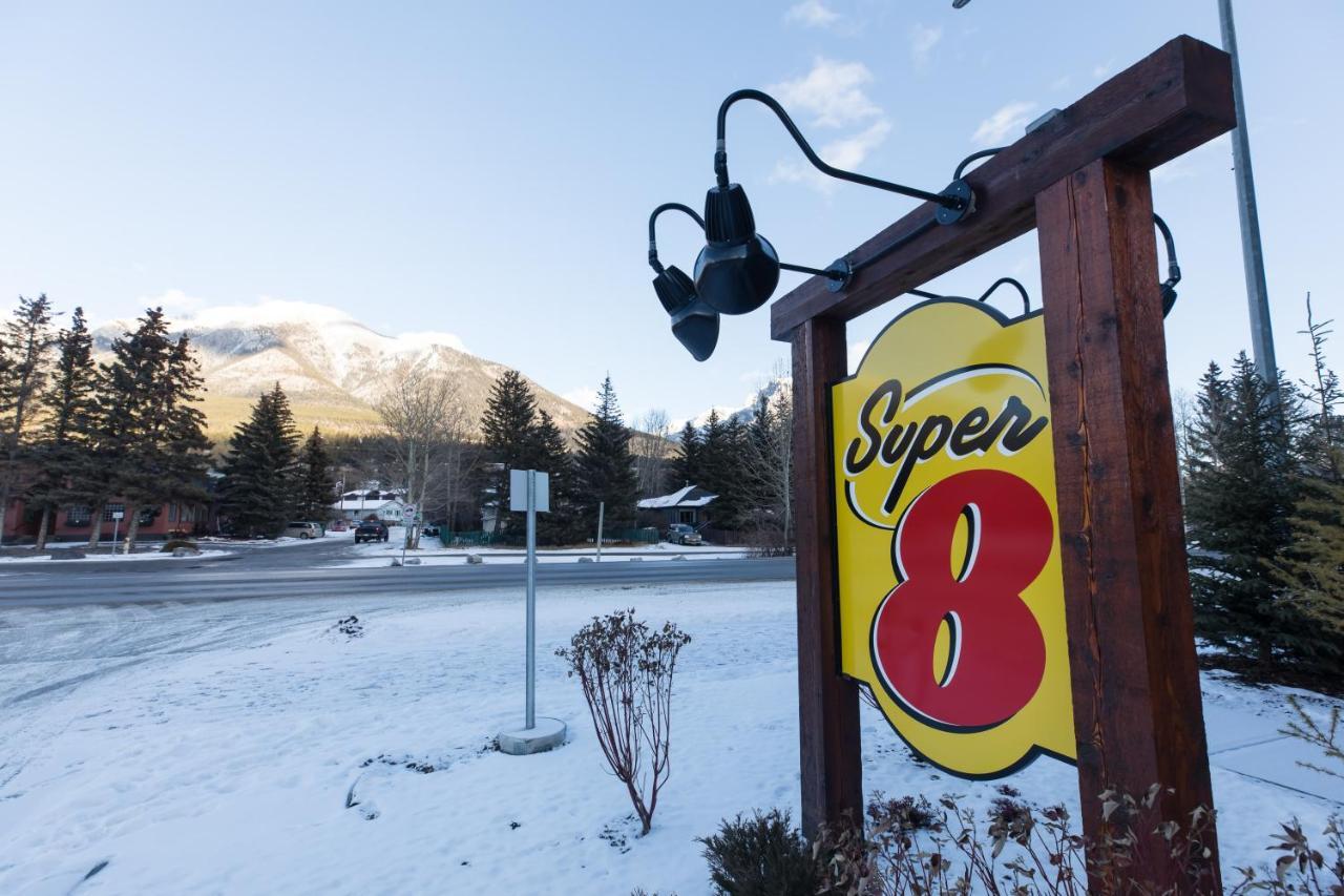Super 8 By Wyndham Hotel Canmore