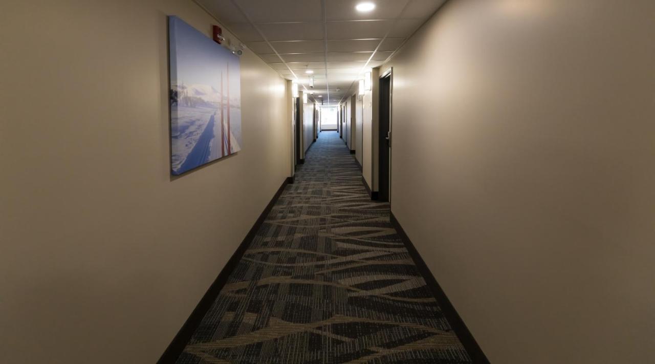 Super 8 By Wyndham Hotel 3*